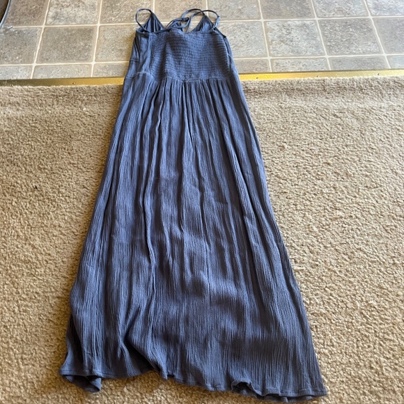 Dress - Picture 5 of 5